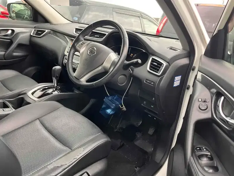NISSAN X-TRAIL 20X EMERGENCY BRAKE PACKAGE Image 9
