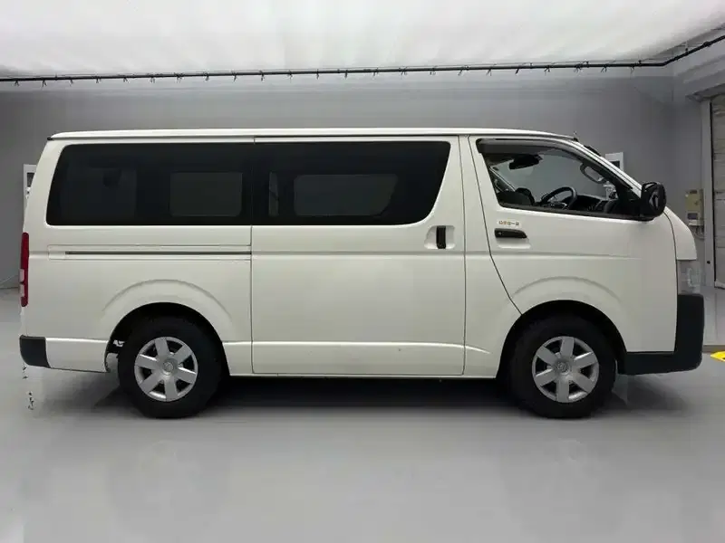 TOYOTA HIACE VAN LONGDX Image 6
