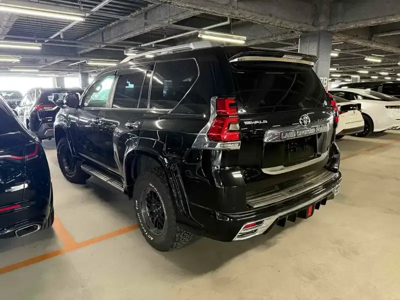 TOYOTA LAND CRUISER PRADO 5D 4WD TX L PACKAGE Image 8