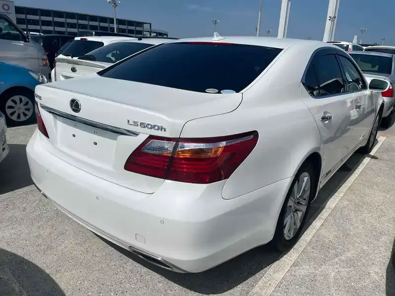 LEXUS LS LS600H I PACKAGE Image 21