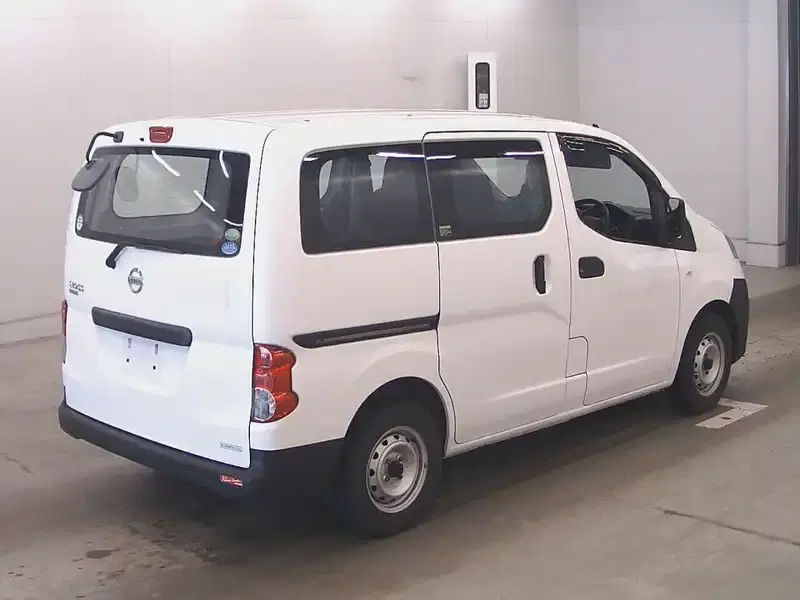 NISSAN NV200 VANETTE VAN DX Image 5