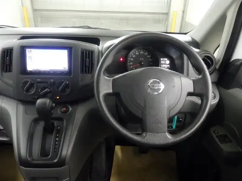 NISSAN NV200 VX Image 3