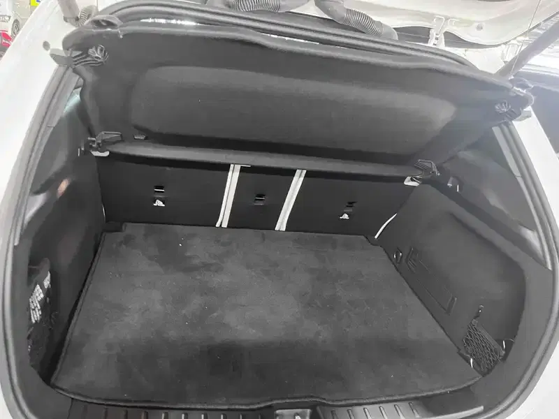 MERCEDES BENZ EQA EDITION 1 Image 27