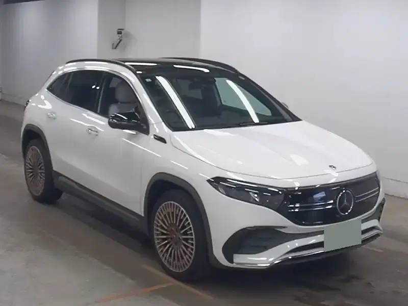 2021 Mercedes benz EQA 26,000 km
