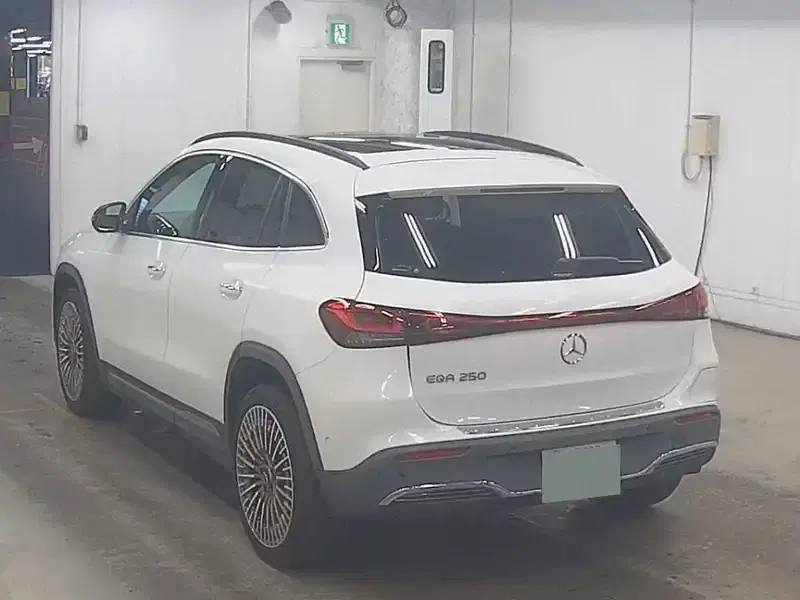 MERCEDES BENZ EQA EDITION 1 Image 2