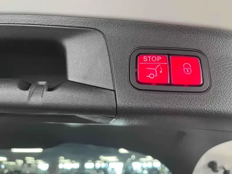 MERCEDES BENZ EQA EDITION 1 Image 28
