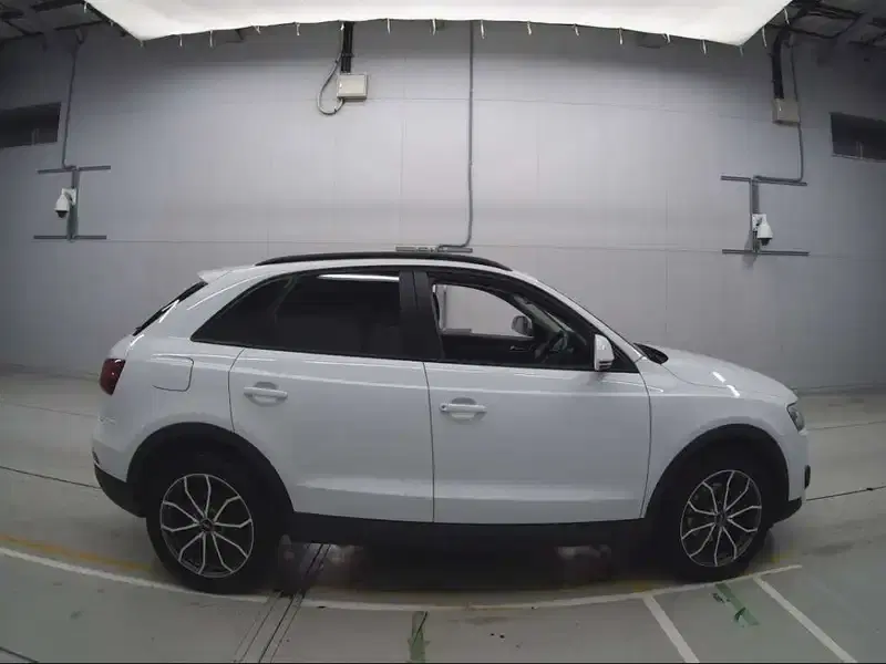 AUDI Q3 2.0TFSI QUATTRO 180PS Image 4