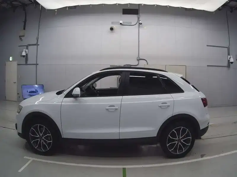 AUDI Q3 2.0TFSI QUATTRO 180PS Image 5