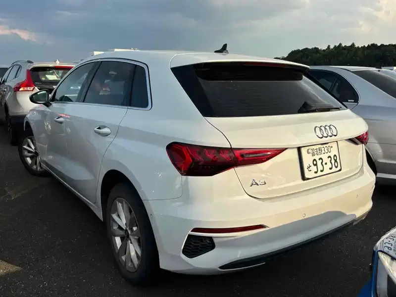 AUDI A3 SPORTBACK 30TFSI Image 2