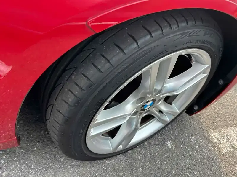 BMW 320I TOURING M-SPORT Image 13