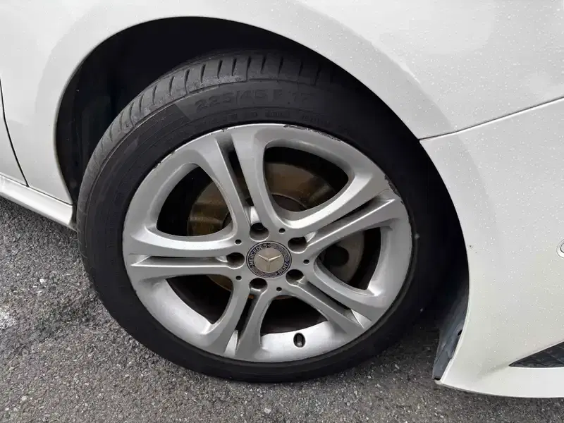 MERCEDES BENZ BENZ A CLASS A180 BLUE EFFICIENCY Image 11