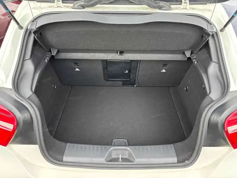 MERCEDES BENZ BENZ A CLASS A180 BLUE EFFICIENCY Image 20