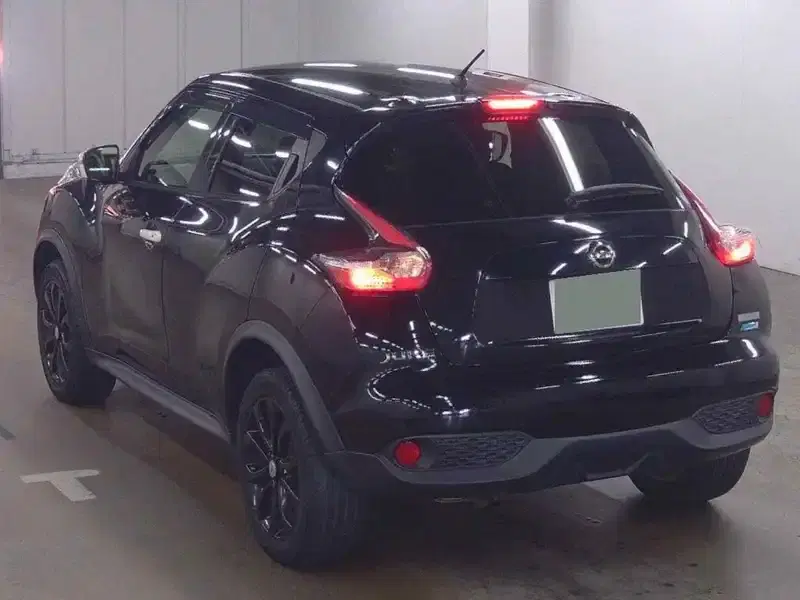 NISSAN JUKE 15RX PERSONALIZATION Image 2