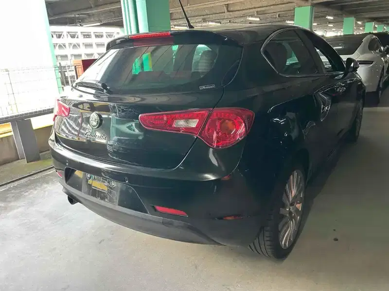 ALFA ROMEO GIULIETTA 5D SPORTIVA Image 8