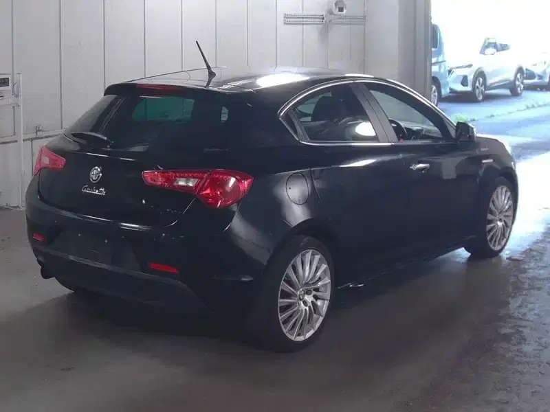 ALFA ROMEO GIULIETTA 5D SPORTIVA Image 5