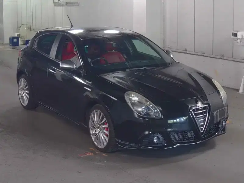 2013 Alfa romeo GIULIETTA 5D 38,000 km