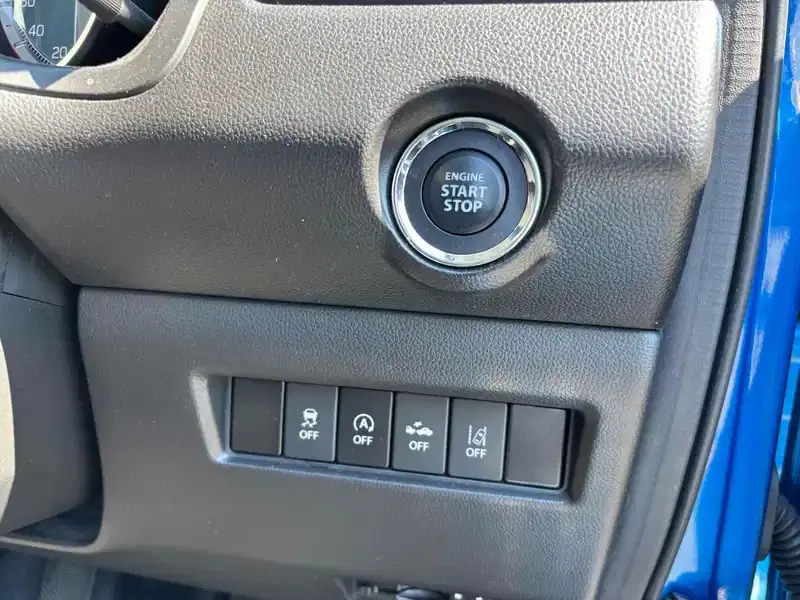 SUZUKI SWIFT HYBRID ML SAFETY PKG Image 20