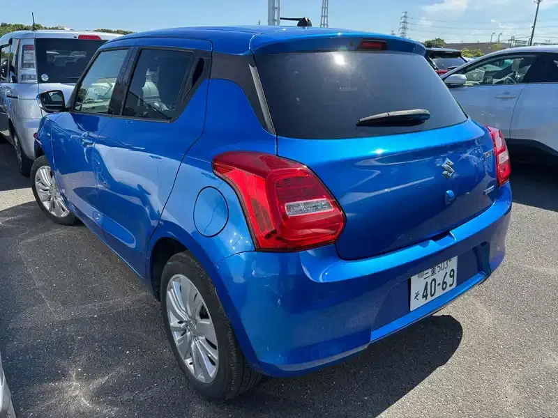 SUZUKI SWIFT HYBRID ML SAFETY PKG Image 2