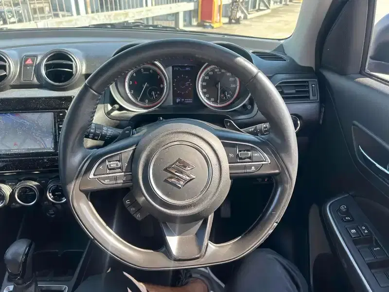 SUZUKI SWIFT HYBRID ML SAFETY PACKAGE Image 11