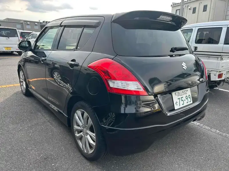 SUZUKI SWIFT RS-DJE Image 2
