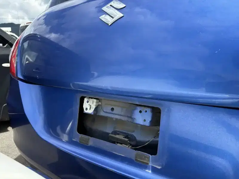 SUZUKI SWIFT XG Image 12