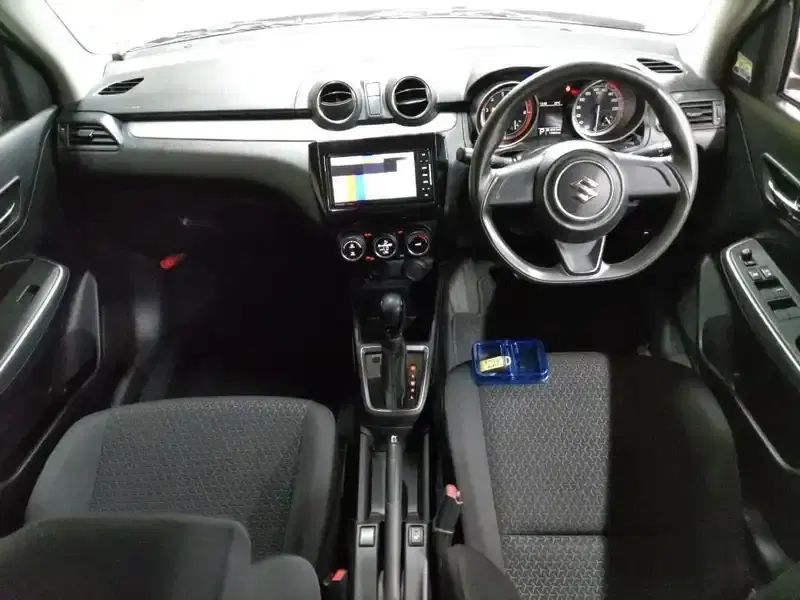 SUZUKI SWIFT 5D XG Image 5