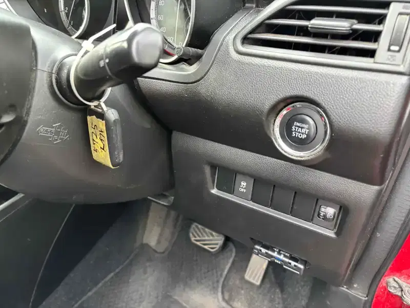 SUZUKI SWIFT 5D XG Image 27