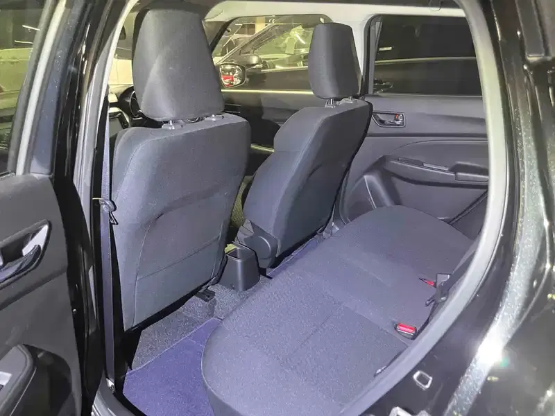 SUZUKI SWIFT 5D XG LIMITED Image 13
