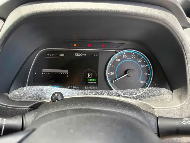 NISSAN LEAF S Image 7