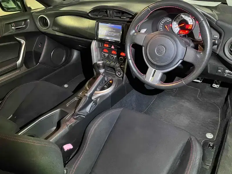 TOYOTA 86 GT Image 11