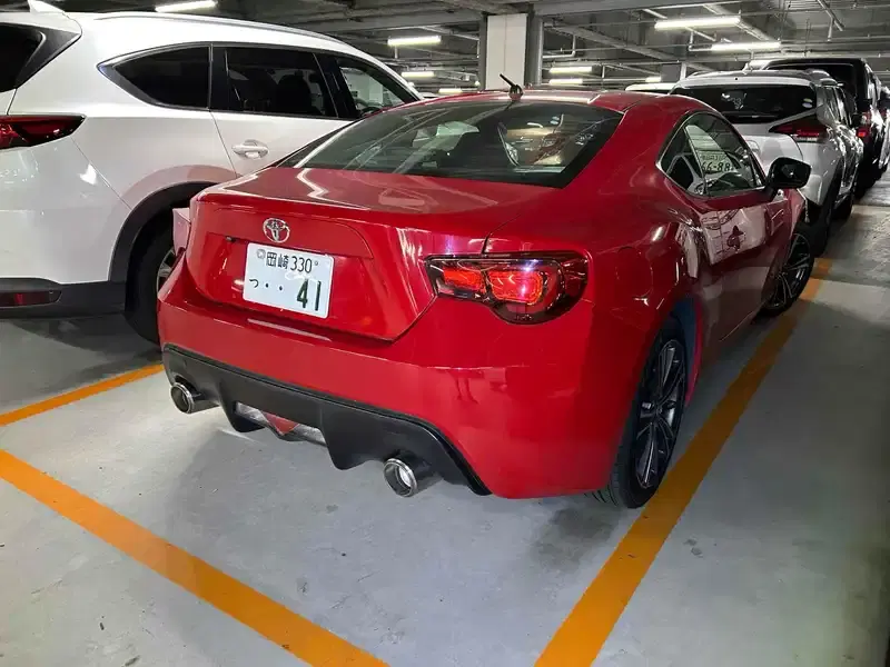 TOYOTA 86 GT Image 2