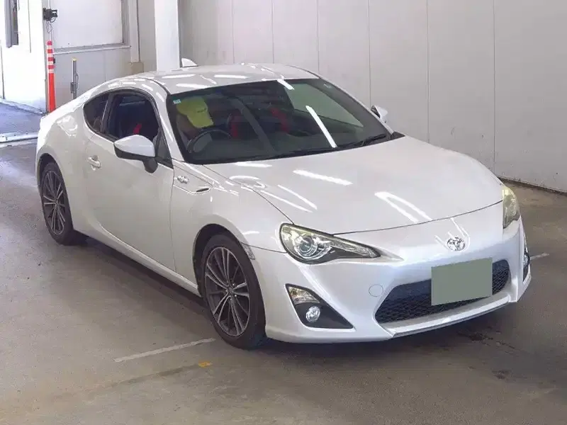 TOYOTA 86 GT Image 3