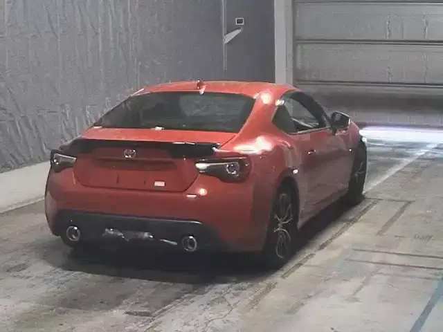 TOYOTA 86 GT Image 2