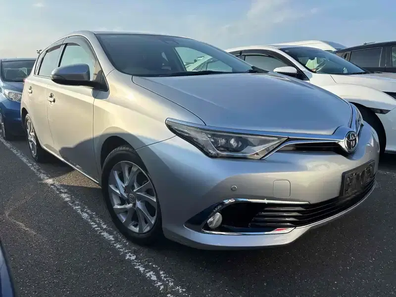 TOYOTA AURIS 180S Image 1