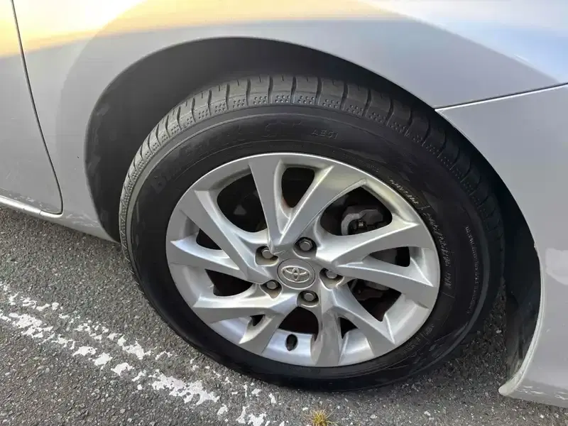TOYOTA AURIS 180S Image 16