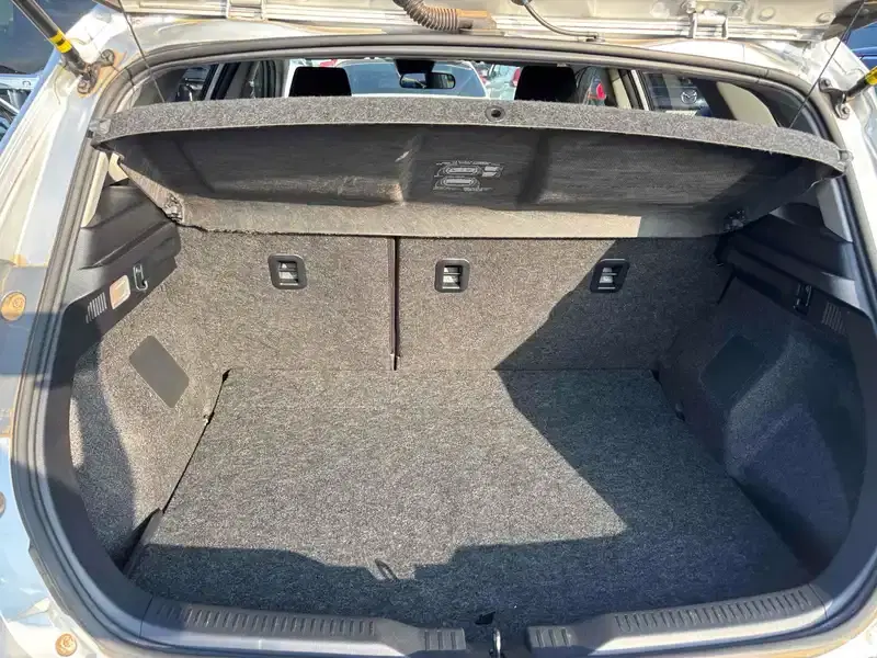 TOYOTA AURIS 180S Image 5