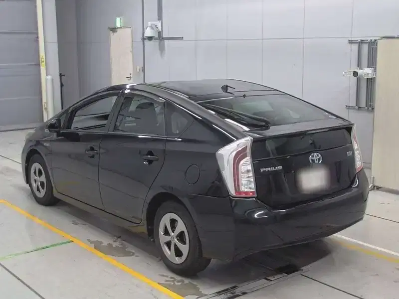 TOYOTA PRIUS S Image 7