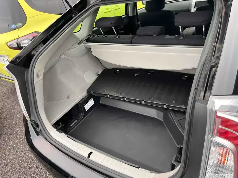 TOYOTA PRIUS S Image 16