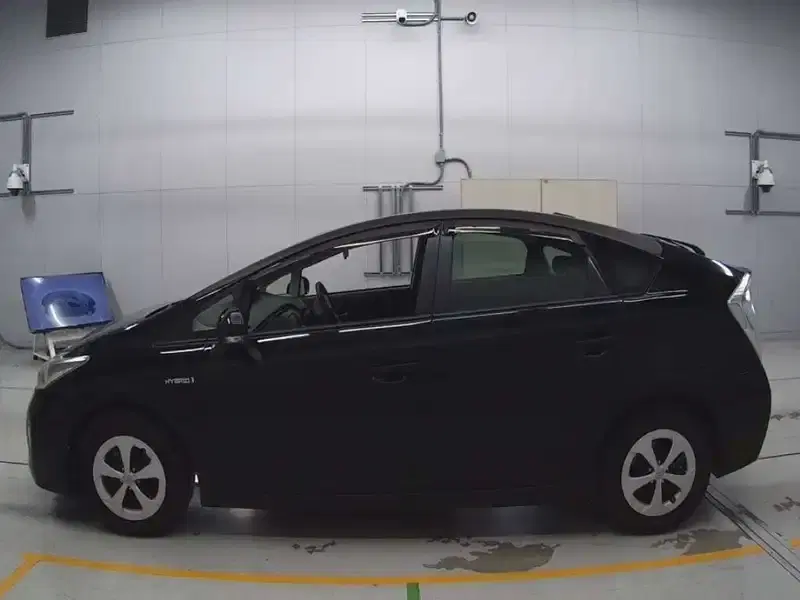 TOYOTA PRIUS S Image 6