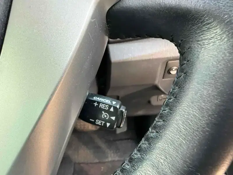 TOYOTA PRIUS G Image 12