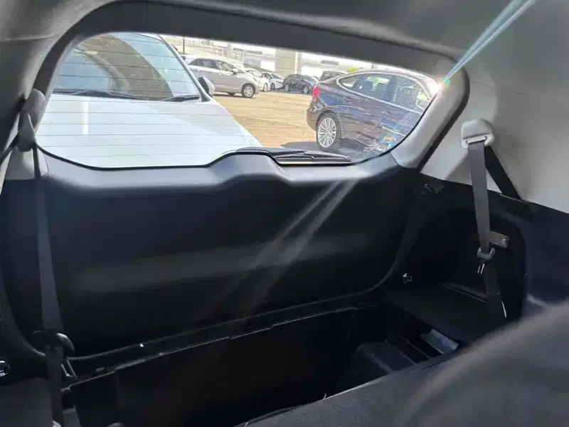 TOYOTA PRIUS G ALPHA Image 22