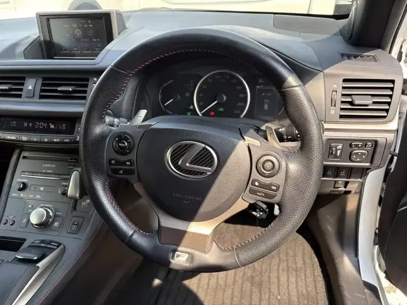 LEXUS CT CT200H F SPORTS Image 5