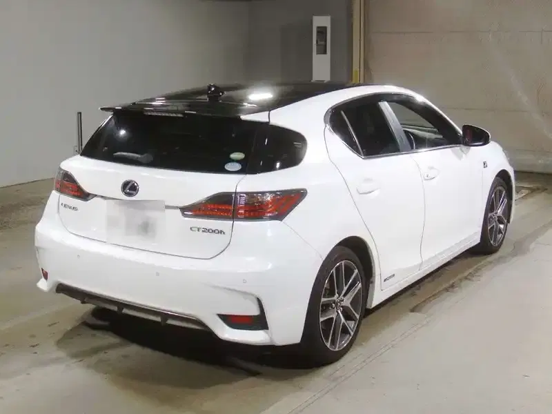 LEXUS CT CT200H F SPORTS Image 16