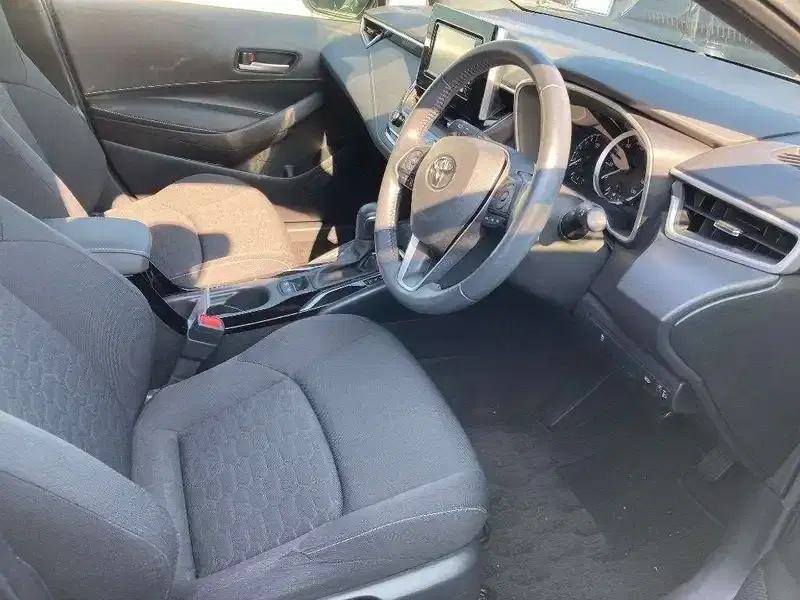 TOYOTA COROLLA SPORTS HYBRID G Image 5