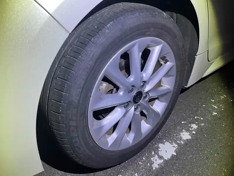 TOYOTA COROLLA TOURING 4WD HYBRID S Image 10