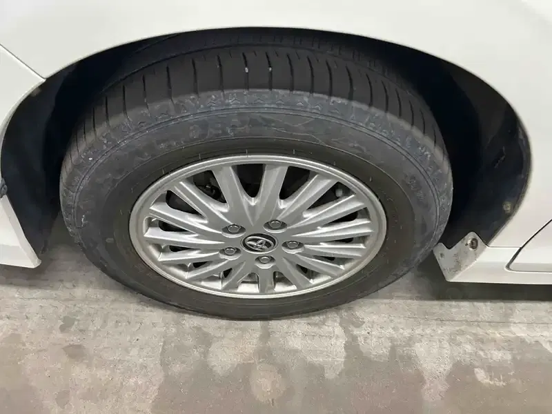 TOYOTA VOXY HYBRID V Image 22