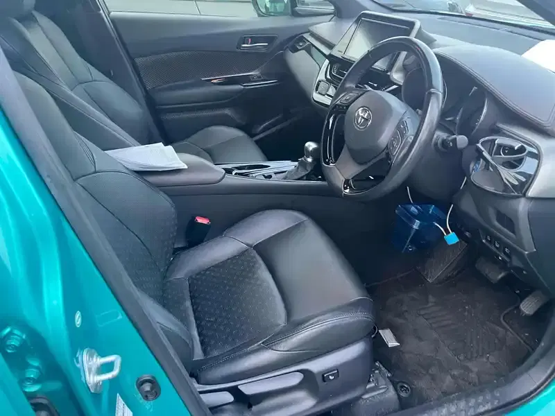 TOYOTA C-HR G Image 5