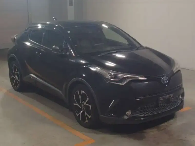 TOYOTA C-HR G Image 6