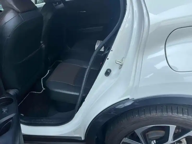 TOYOTA C-HR G LED EDITION Image 13