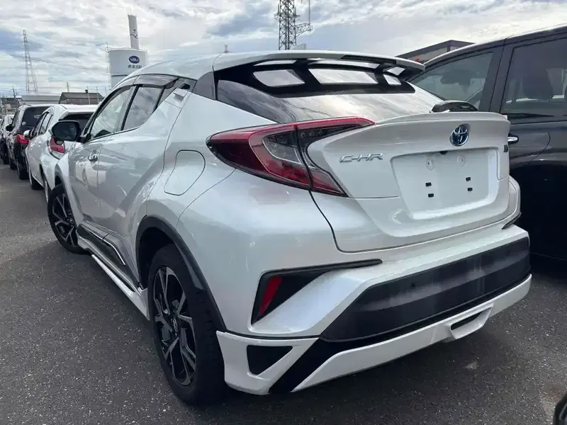 TOYOTA C-HR G MODE BRUNO Image 2